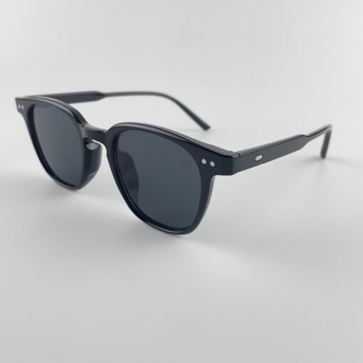 Lunette de soleil David Beckham Carré noir S617