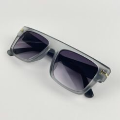 Lunette de soleil tom ford carré gris A16