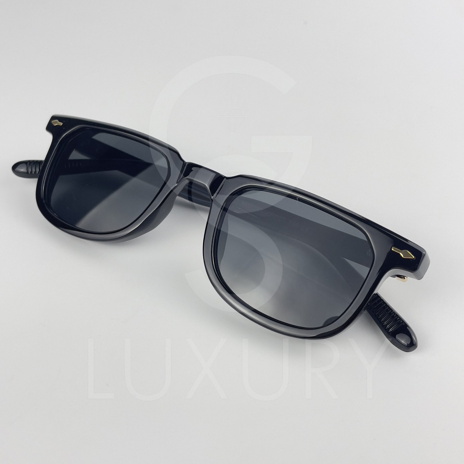 Lunette de soleil SM Carré Noir Verre Noir M65037