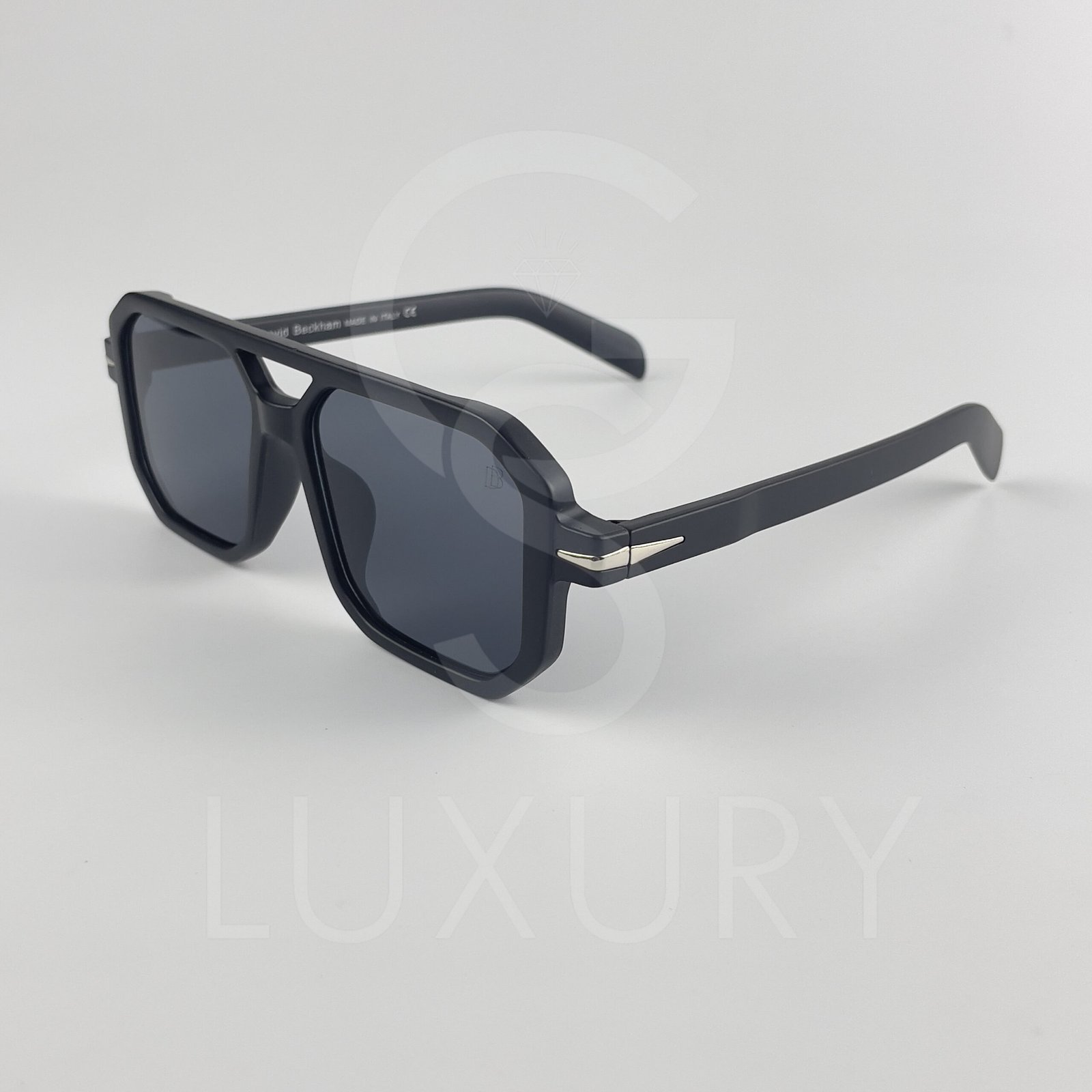 Lunette de soleil David beckham Double pont carré Noir matte Verre Noir DB1106 – Image 4