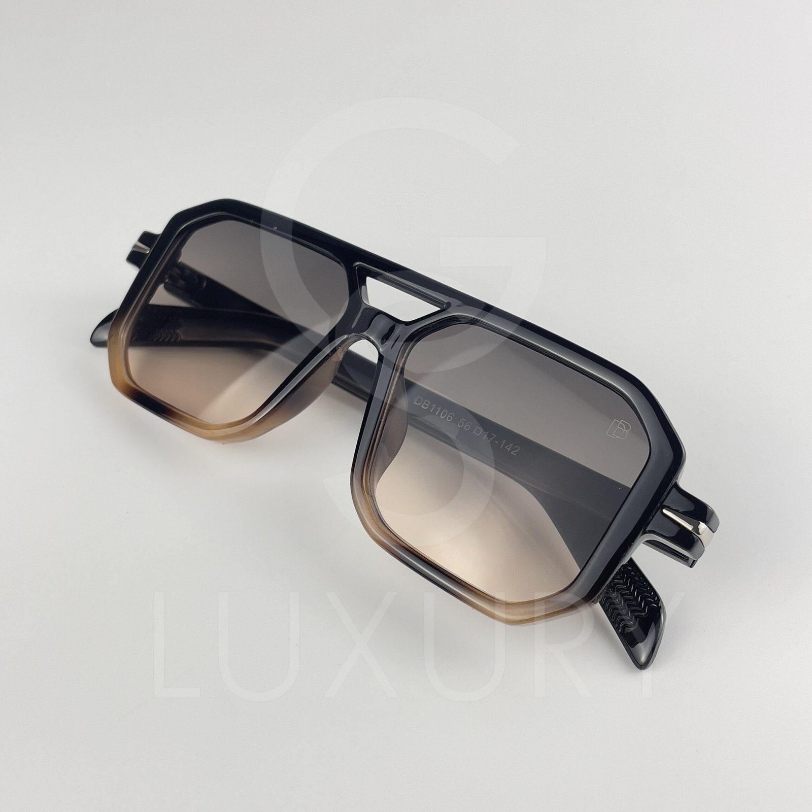 Lunette de soleil David beckham Double pont carré Noir dégradé Verre Marron dégradé DB1106