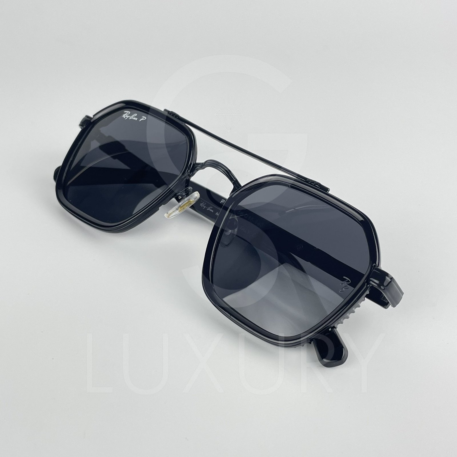 Lunette de soleil double pont noir polarisé P19311 – Image 4