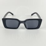 Lunette de soleil carré noir