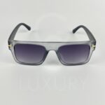 Lunette de soleil tom ford carré gris A16