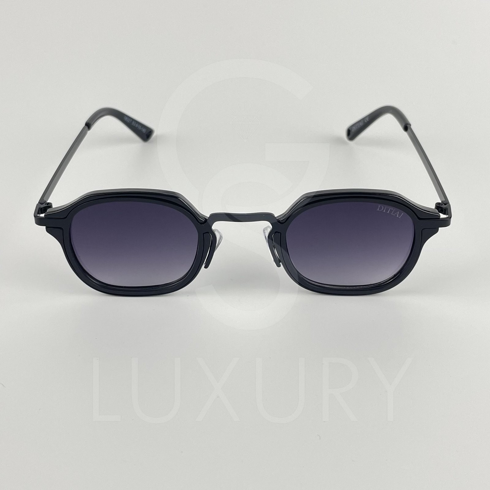 img_3038-scaled-1.jpeg Lunette de soleil carré ditai move 18027 - Image 1