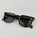 Lunette de soleil tigré vert 2063 - Image 2